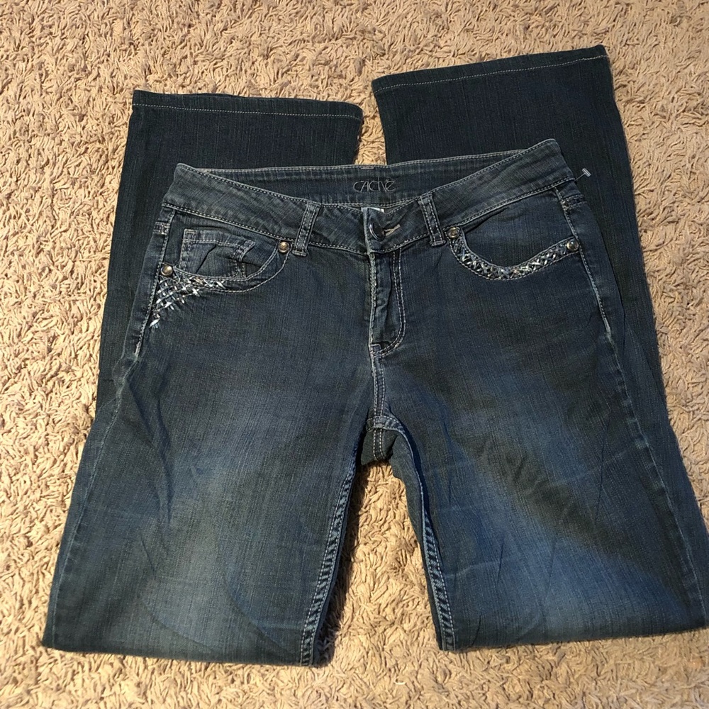 Cache jeans